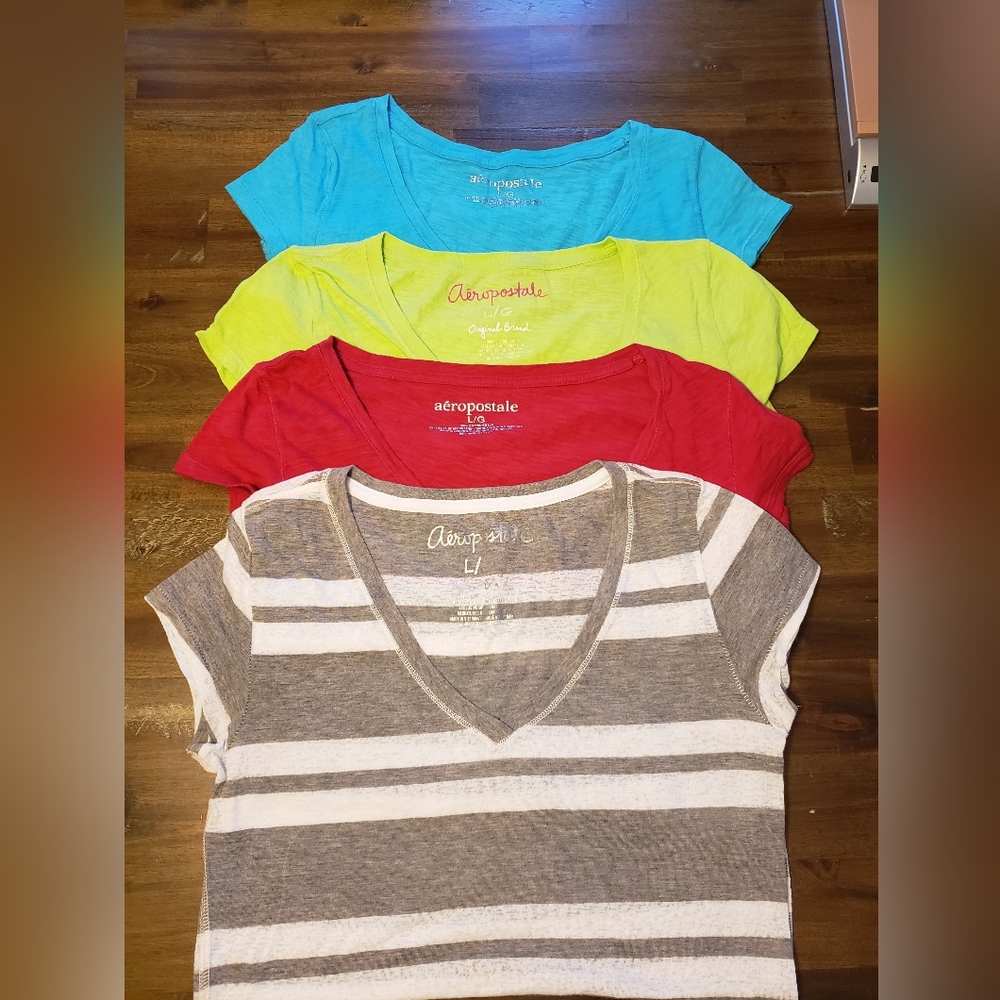 Aeropostale V-neck Tee Bundle (4)